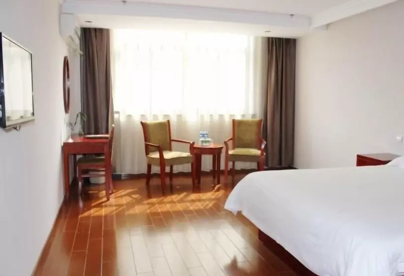 Hotelli Greentree Inn Rugao Bus Station