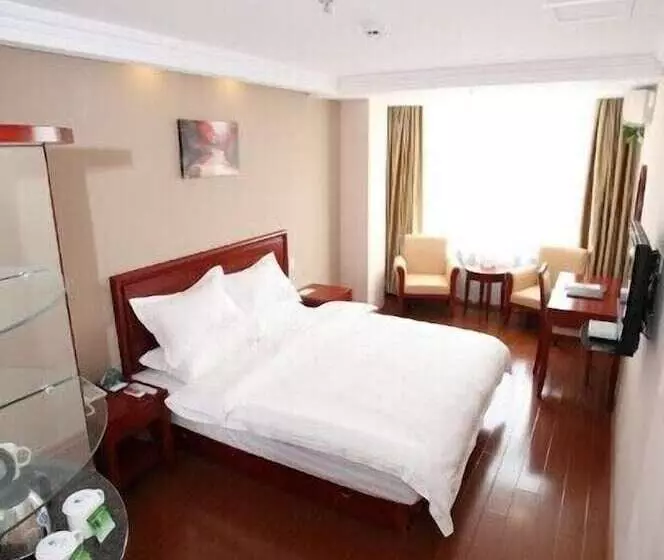 Hotelli Greentree Inn Rugao Bus Station