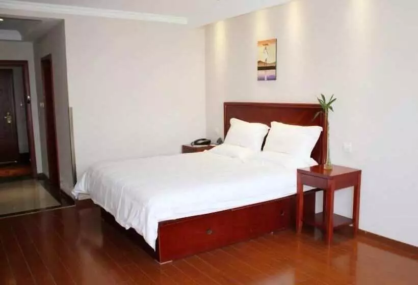 Hotelli Greentree Inn Rugao Bus Station