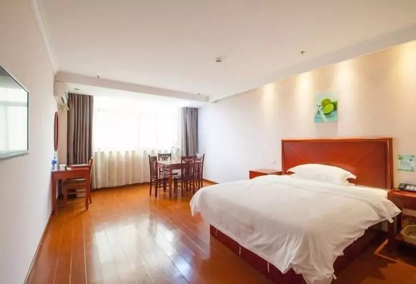 Hotelli Greentree Inn Rugao Bus Station