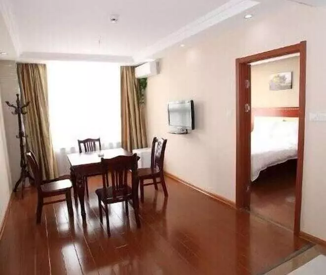 Hotelli Greentree Inn Rugao Bus Station