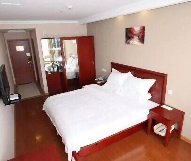 Hotelli Greentree Inn Rugao Bus Station