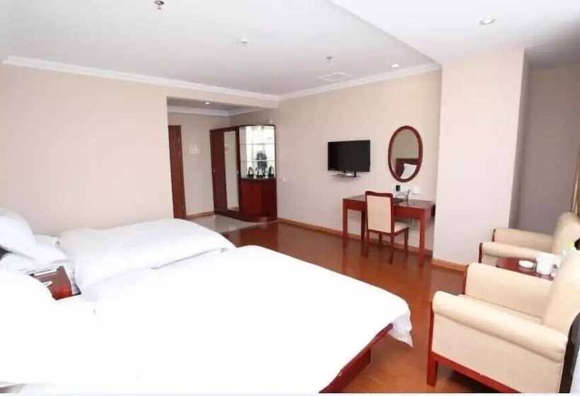 Hotelli Greentree Inn Rugao Bus Station