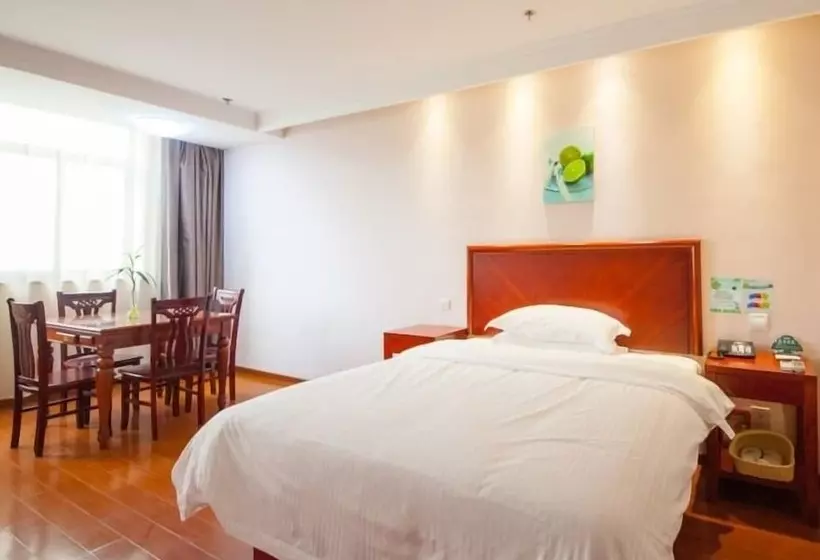 Hotelli Greentree Inn Rugao Bus Station