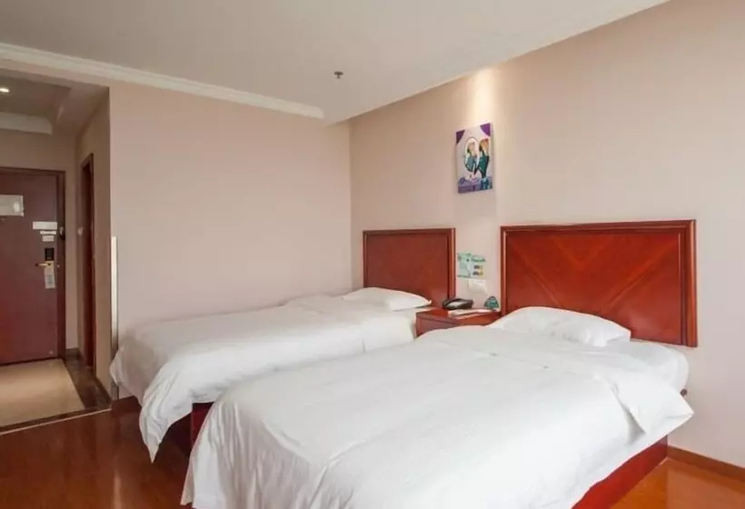 Hotelli Greentree Inn Rugao Bus Station