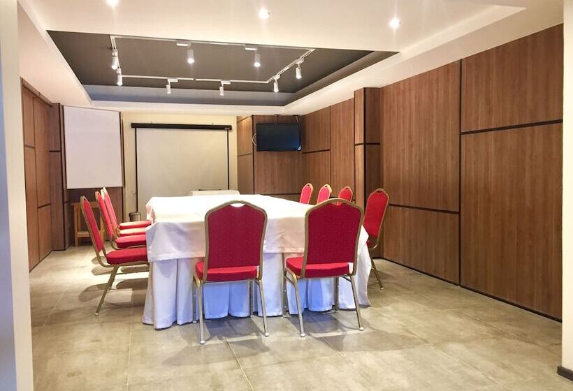 Ku Hotel Turismo Temuco