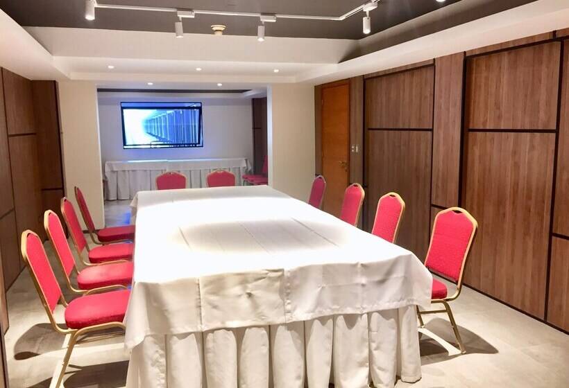 Ku Hotel Turismo Temuco