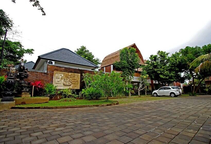 ホテル Uma De Villa Sanur