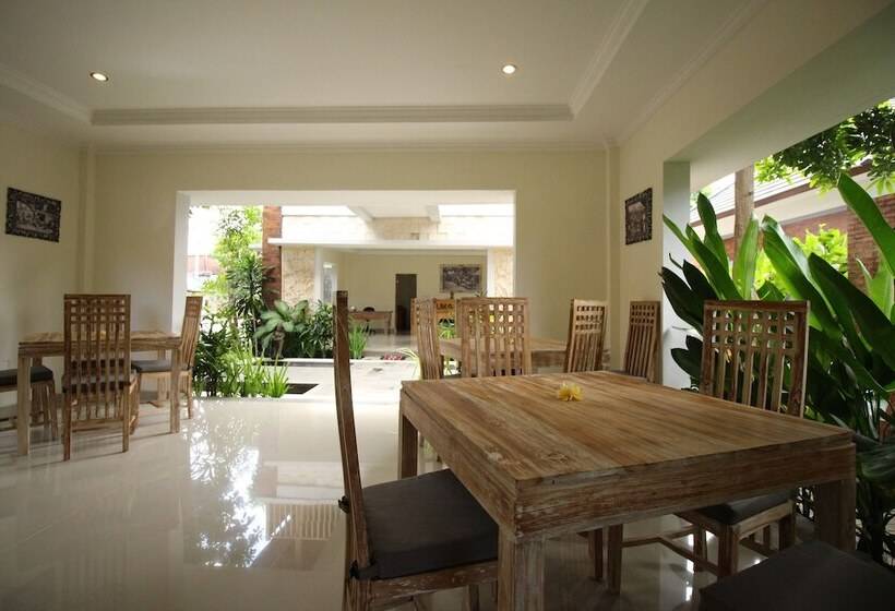 ホテル Uma De Villa Sanur