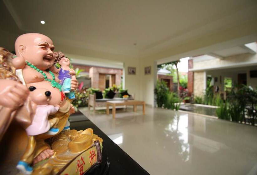 ホテル Uma De Villa Sanur