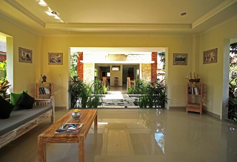 ホテル Uma De Villa Sanur