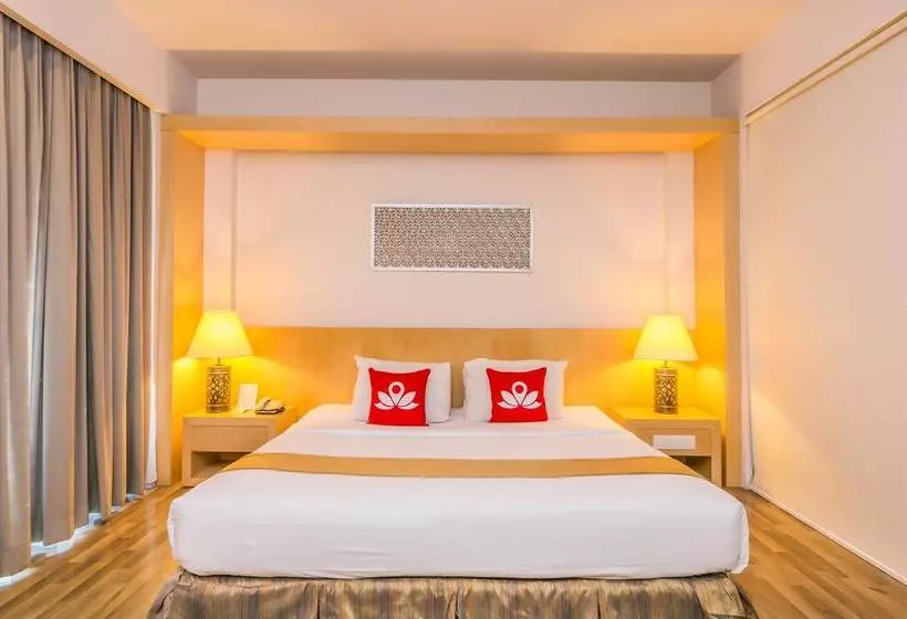 ホテル Zen Premium Uluwatu Complex