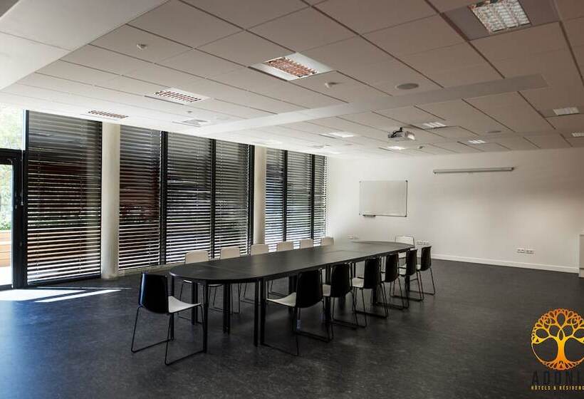 Adonis Dijon Maison Internationale