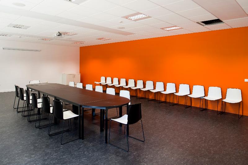 Adonis Dijon Maison Internationale