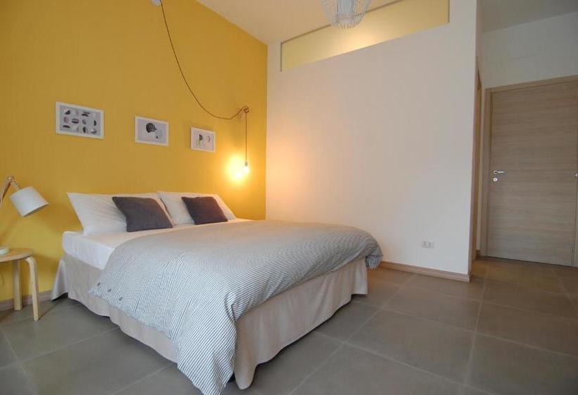 Bed and Breakfast Le Officine Di Via Marsala