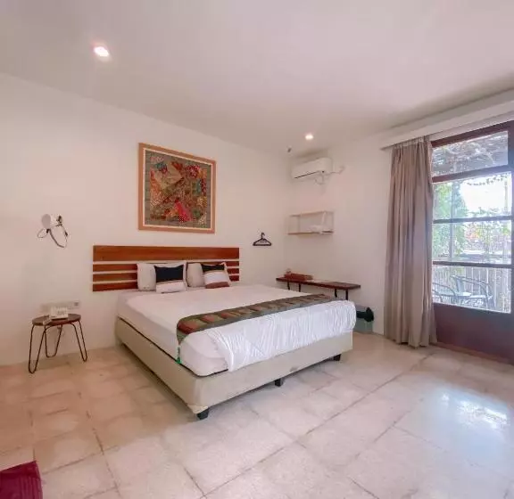 Hotel Augustina Home