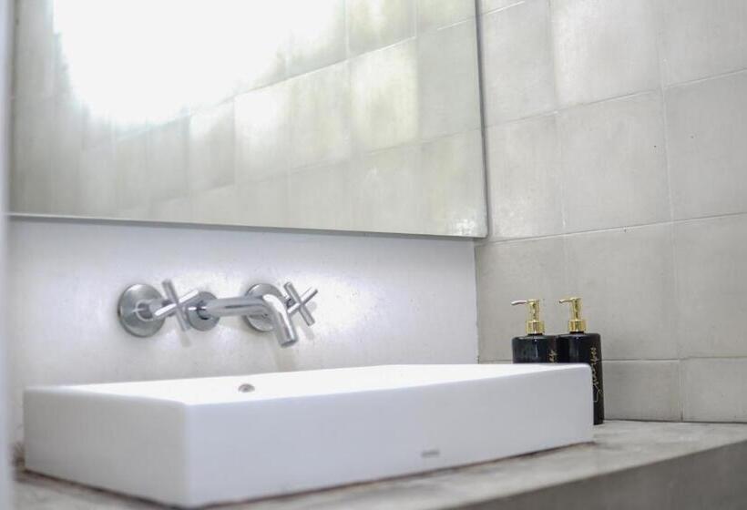 בית מלון כפרי Augustina Home