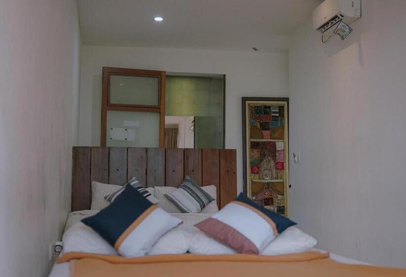 בית מלון כפרי Augustina Home