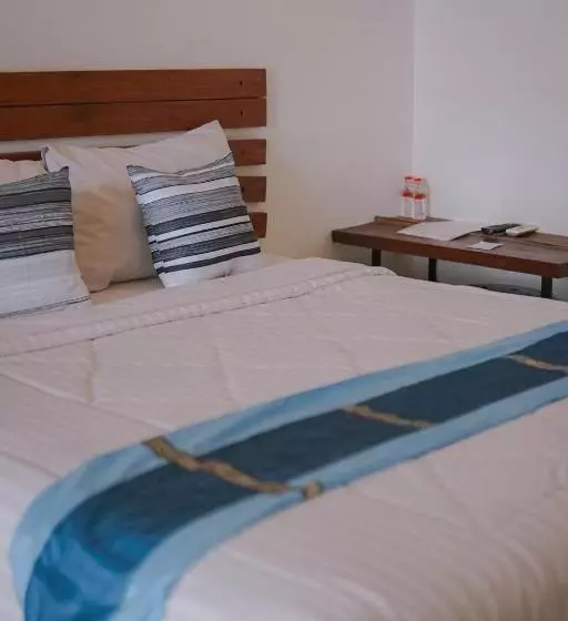 Hotel Augustina Home
