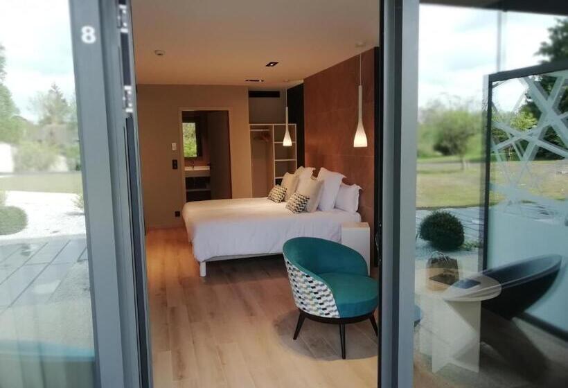 Отель Domaine De Bayeux