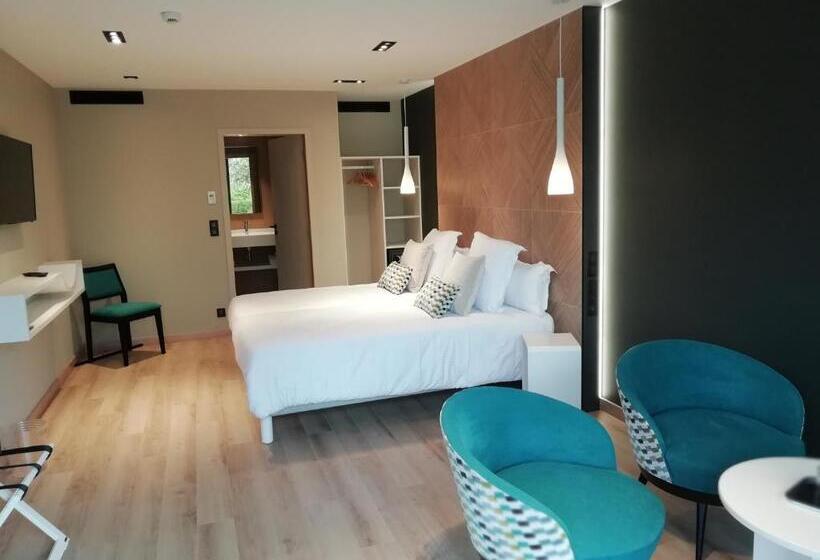 Отель Domaine De Bayeux