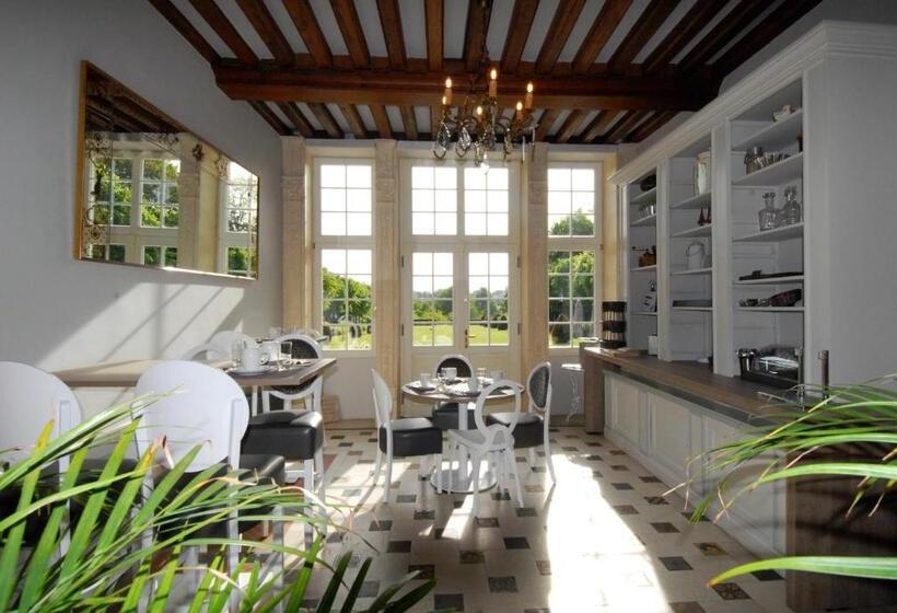 Отель Domaine De Bayeux