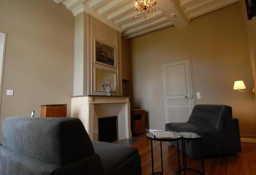 Отель Domaine De Bayeux