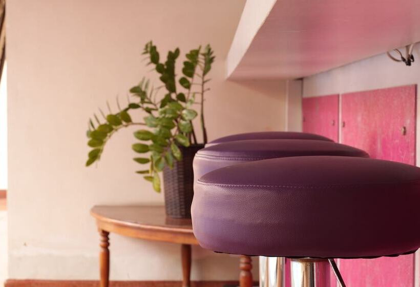 Отель Lovender Guesthouse