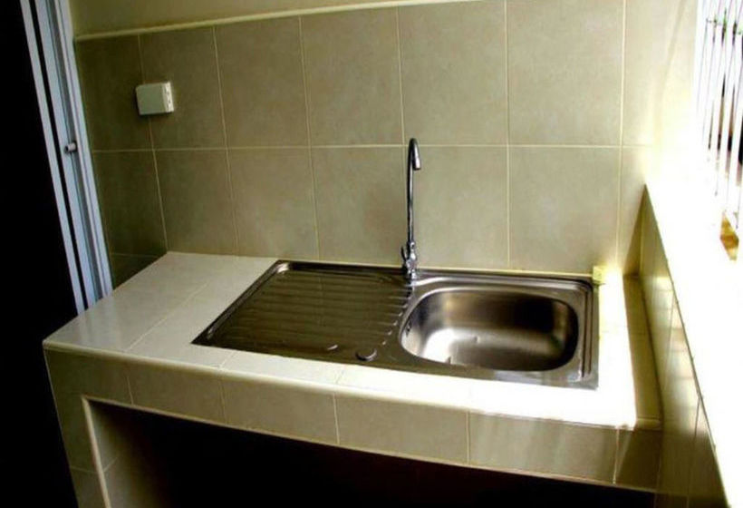 호텔 Raya Place Kanchanaburi