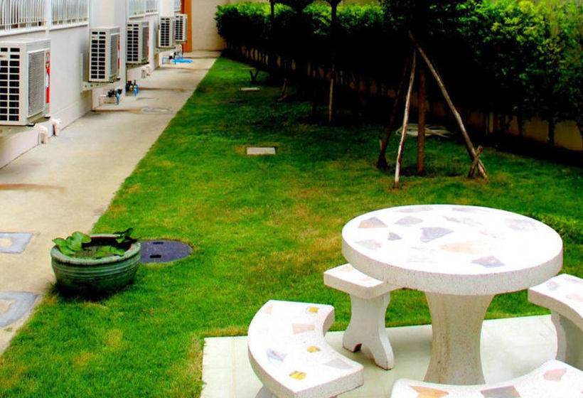 호텔 Raya Place Kanchanaburi