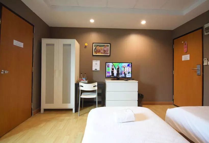 Hotel Room@doze