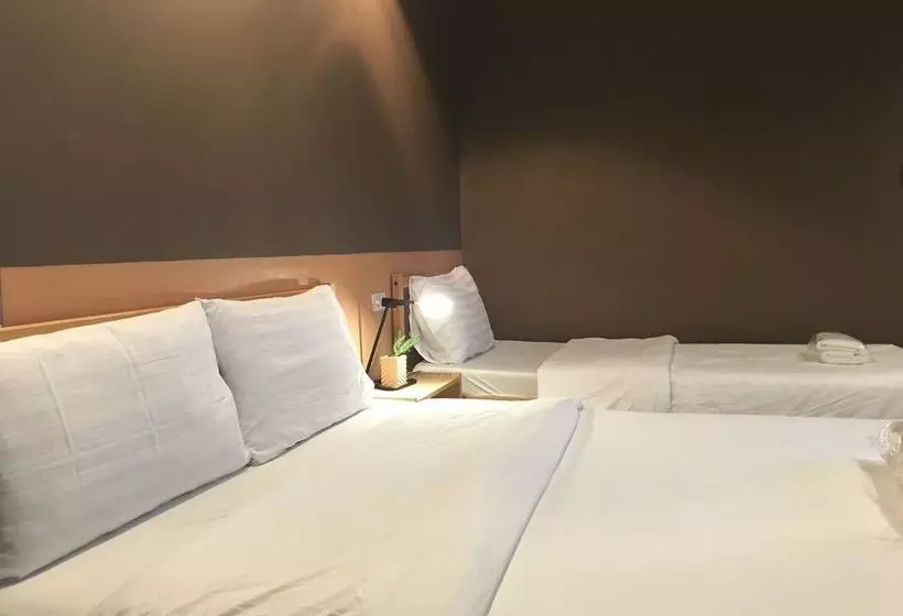 Hotel Room@doze