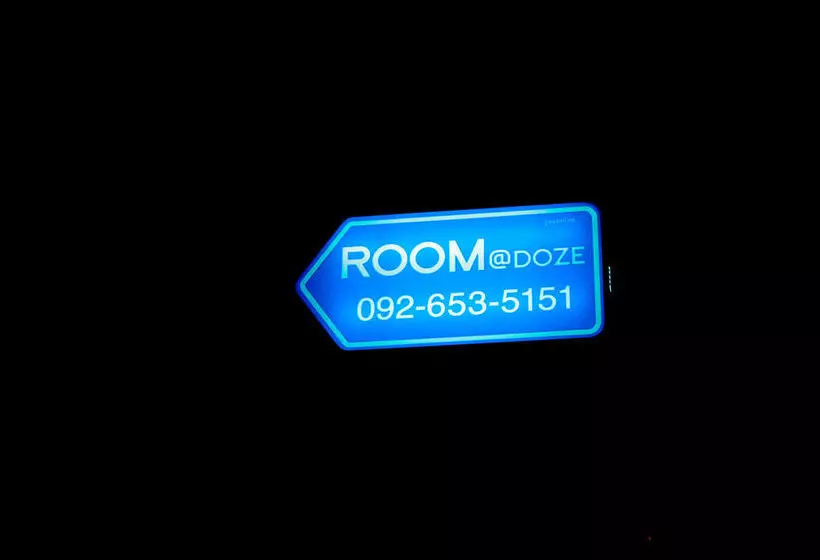 Hotel Room@doze