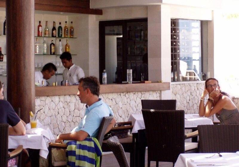 酒店 Kokomo Resort Gili Trawangan