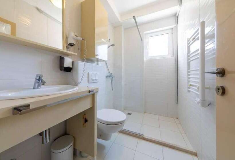 هتل Villa Katarina