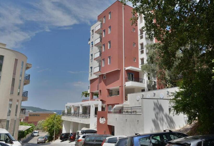 هتل Villa Katarina