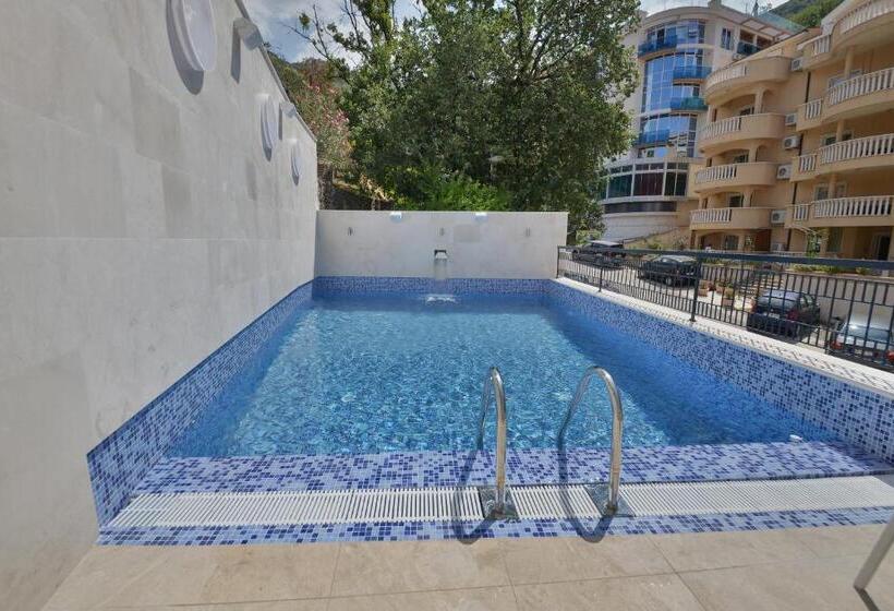 هتل Villa Katarina