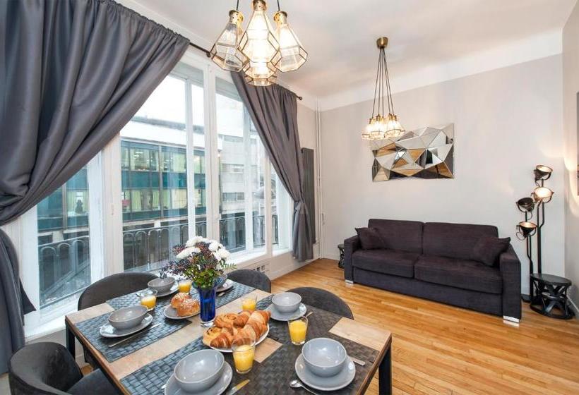 Le Marais  Hôtel De Ville