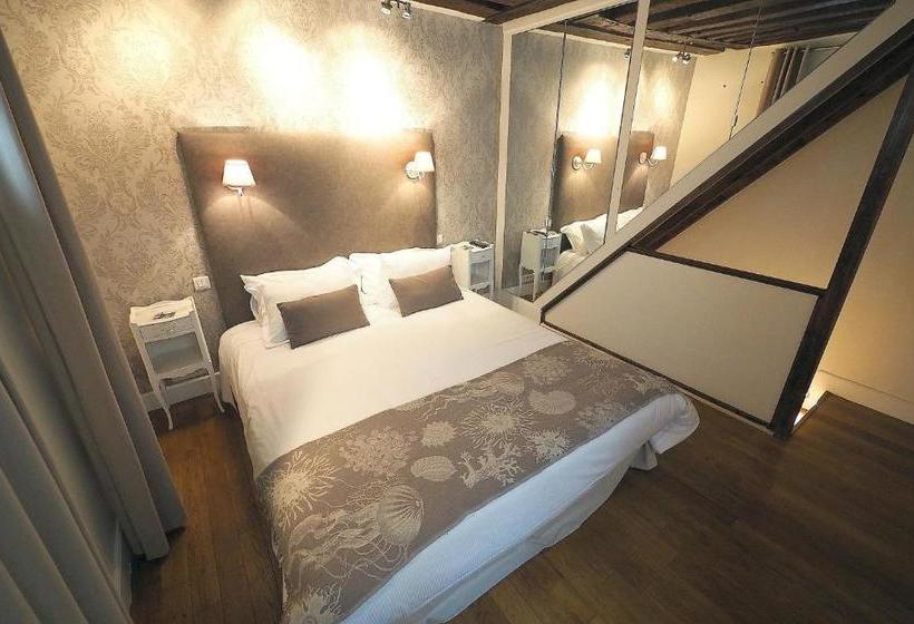 Louvre Parisian Chicsuites