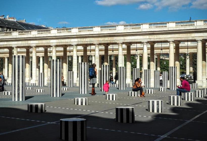 Louvre Parisian Chicsuites