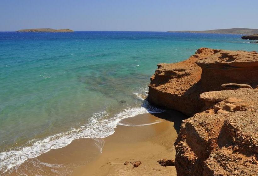 פנסיון Philoxenia Rooms