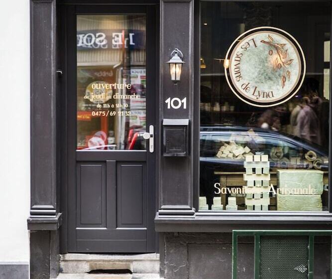 تختخواب و صبحانه La Maison Haute Guest House