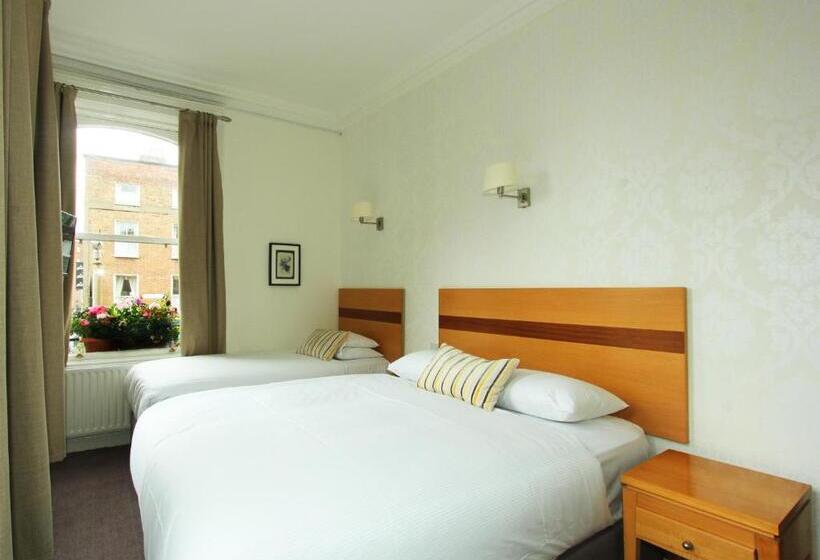 פנסיון Eccles Townhouse