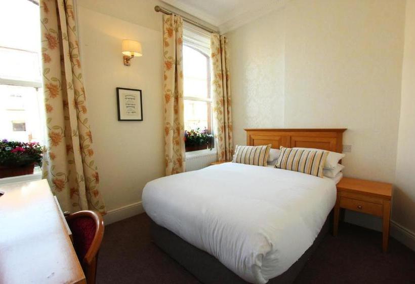 פנסיון Eccles Townhouse