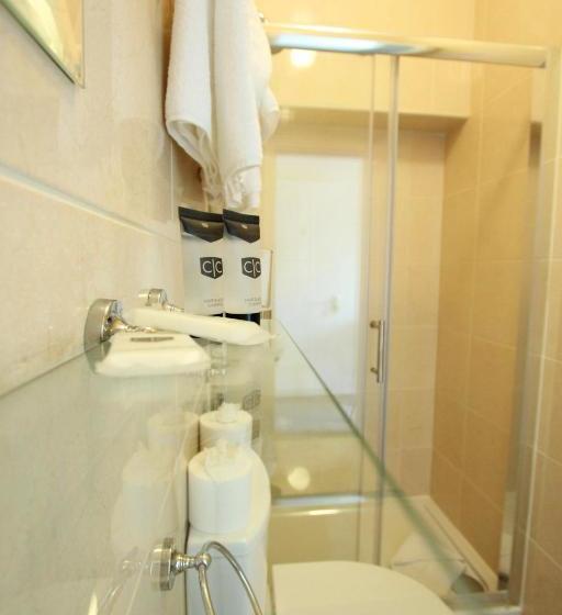 פנסיון Eccles Townhouse