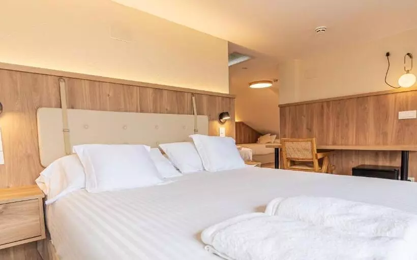 Hotelli Bestprice Santillana