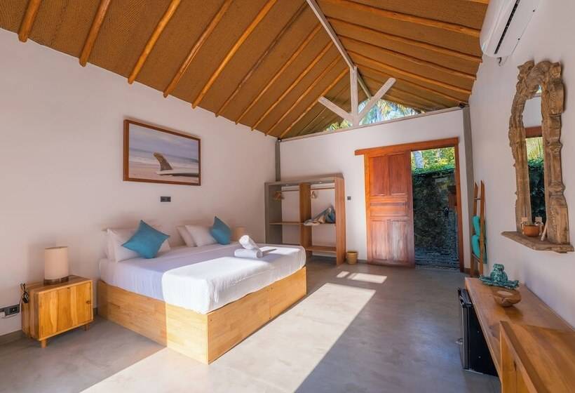 Отель The Jungalows Kima Surf Hiriketiya