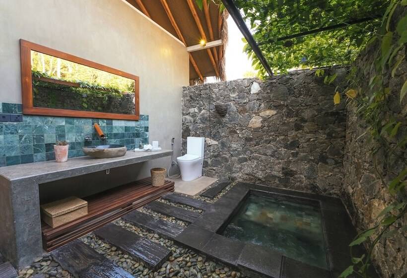 Отель The Jungalows Kima Surf Hiriketiya