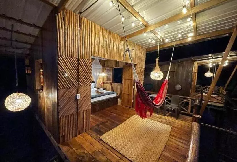 Hotelli Tortuga Bay Eco