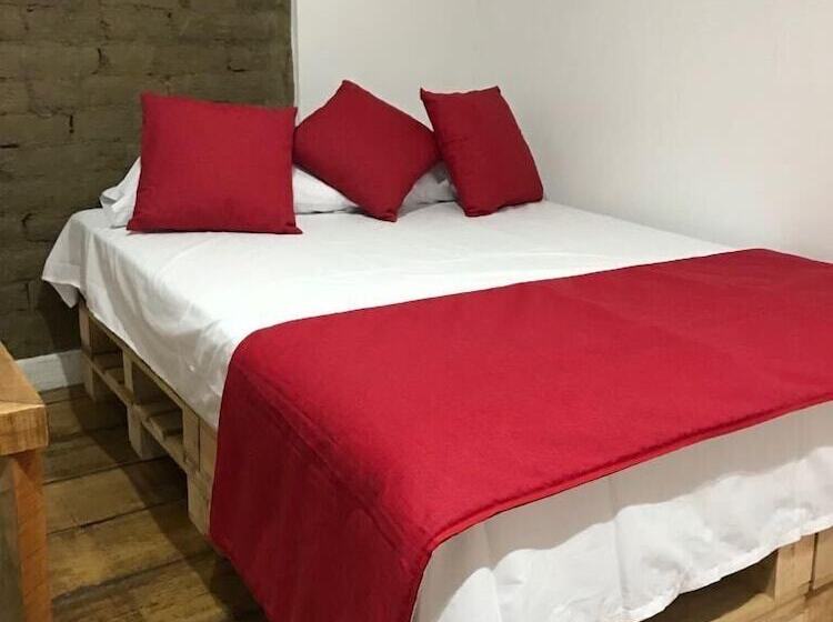 Parrot House San Antonio